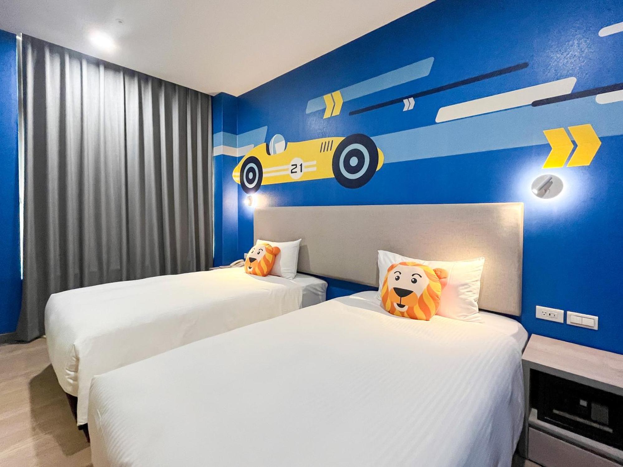 Holiday Garden Hotel Skm Park Kaohsiung Exterior photo